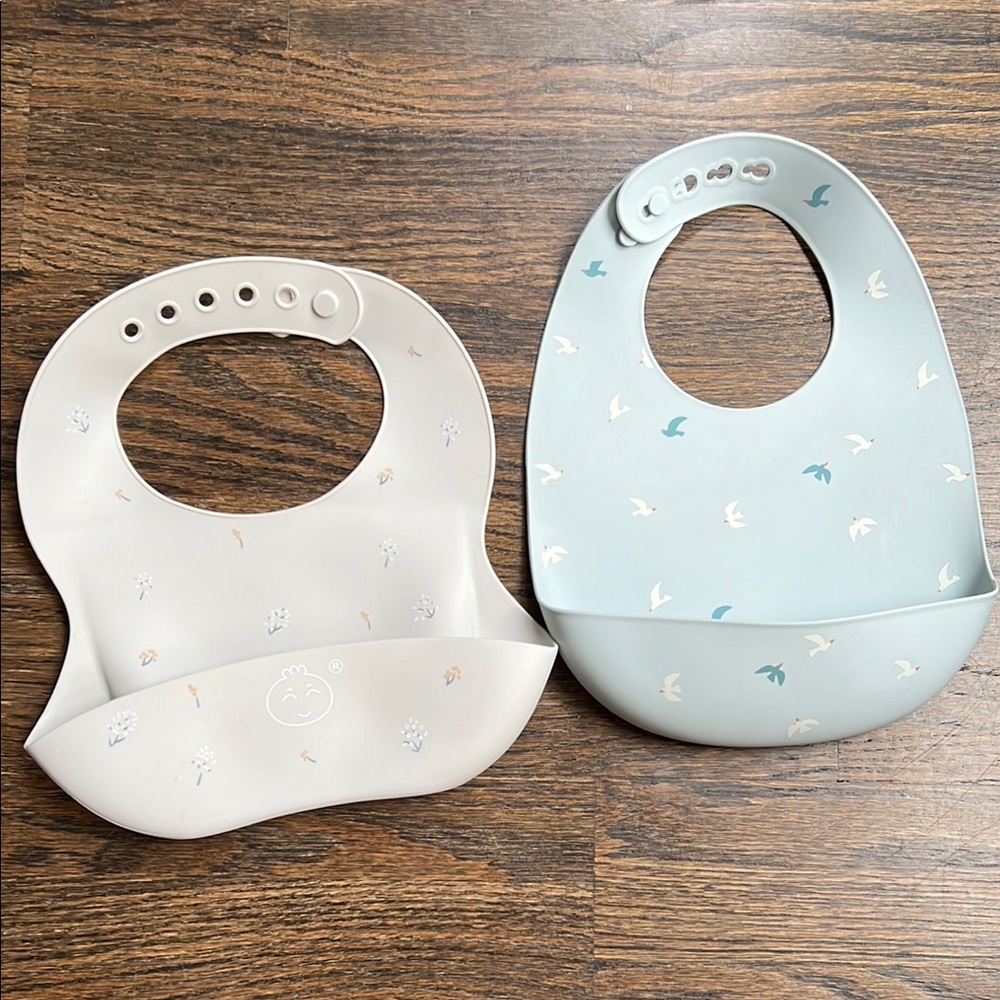 Silicone Baby Bib Set - White and Blue
